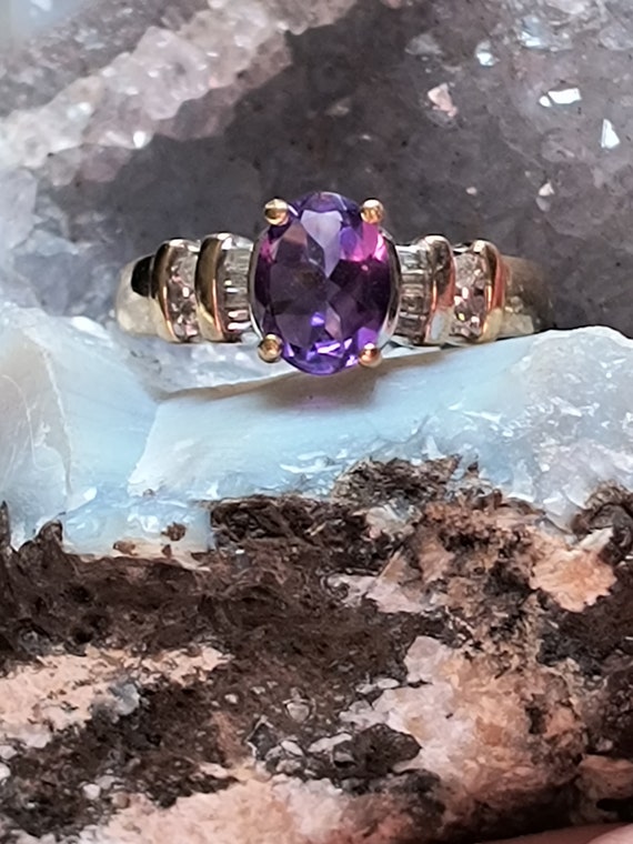 Amethyst & Diamond 10kt gold ring sz5 3/4 - image 2