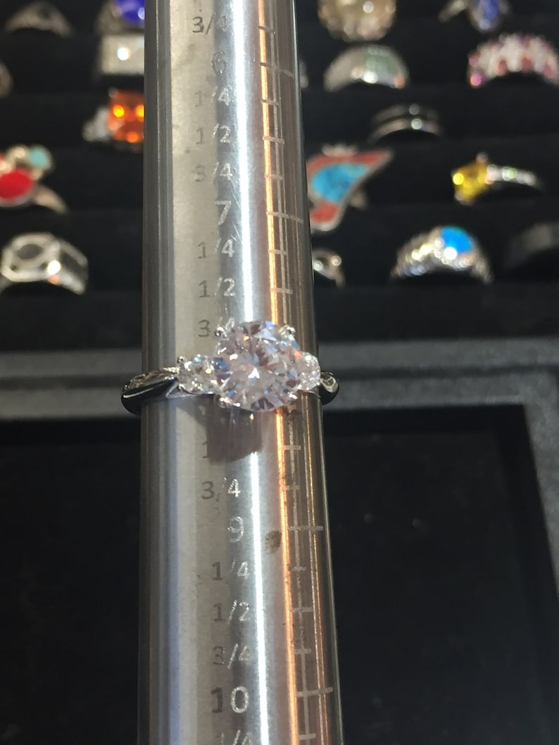 2 carat 8mm Round Brilliant Cut Cubic Zircon set in 925 Sterling Engagement Ring