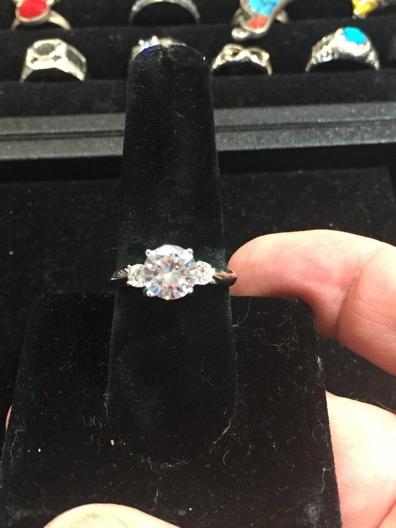 2 carat 8mm Round Brilliant Cut Cubic Zircon set in 925 Sterling Engagement Ring