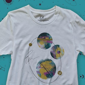 Unique Graphic Tee, Minimalist T Shirt, Abstract Print Shirt, Abstract Design T-Shirt, Artistic Graphic Tee, Minimalist Graphic Tee