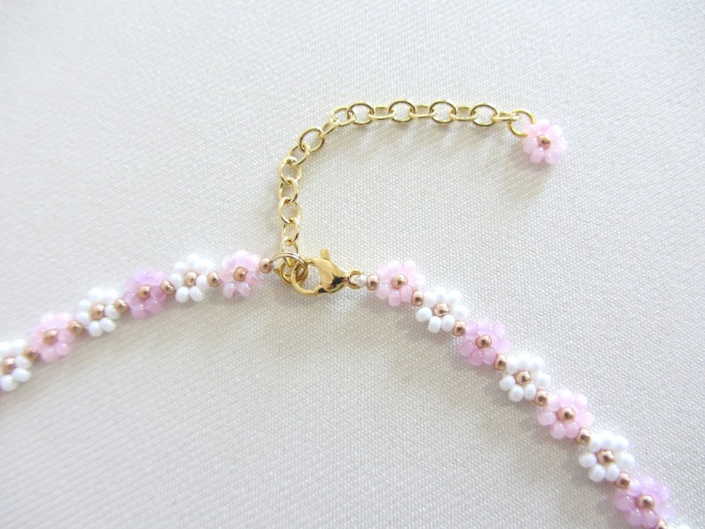 Beaded necklace with daisy flower, 24k gold necklace, White and pink choker necklace, Valentine's Day gift image 4
