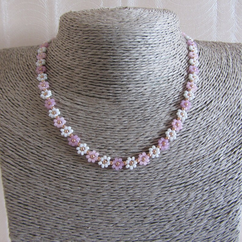 Beaded necklace with daisy flower, 24k gold necklace, White and pink choker necklace, Valentine's Day gift image 6