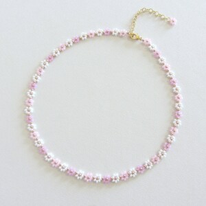 Beaded necklace with daisy flower, 24k gold necklace, White and pink choker necklace, Valentine's Day gift image 3