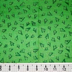 Christmas Trees on Green w/Gold Swirls Fabric by the Yard//Piece