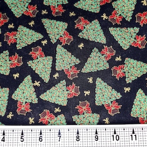 David Textiles-kerstbomen op zwarte stof op maat gesneden//stuk