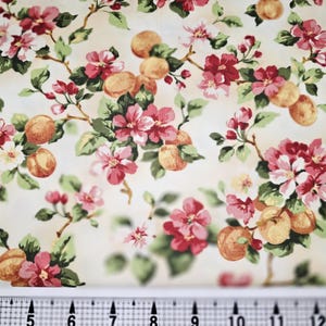 Red Rooster Fabrics Elm Creek Quilts Floral 16255 Fabric by the Yard///Piece