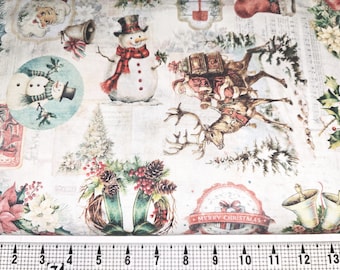 Puede incluir: Tela con temática navideña con un patrón repetido de muñecos de nieve, Papá Noel, renos, coronas, campanas y el texto "MERRY CHRISTMAS". La tela tiene un aspecto vintage y desgastado con fondo blanco.