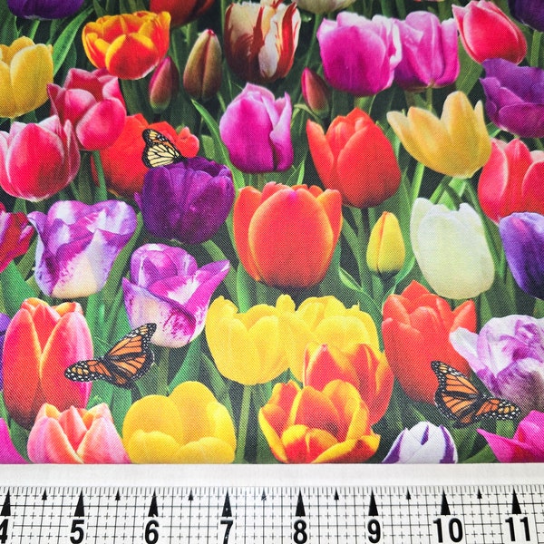 Elizabeth Studios Garden Tulips D535/664 Fabric by the Yard//Piece