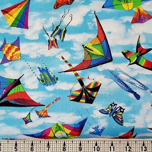 Elizabeth Studios In Motion Kites 666 Tyg per meter//Styck