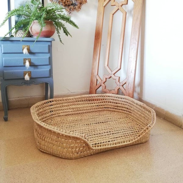 Wicker dog basket - XL dog bed