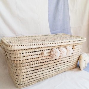 Kids toy storage chest with pompoms - Large storage trunk - woven trunk - large wicker toy box - lidded toy box - kids bedroom decor