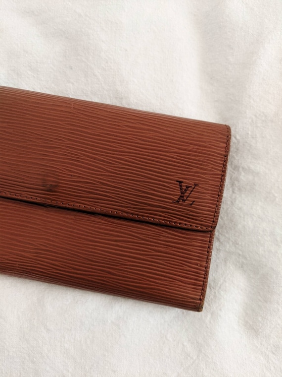 louis vuitton wallet brown