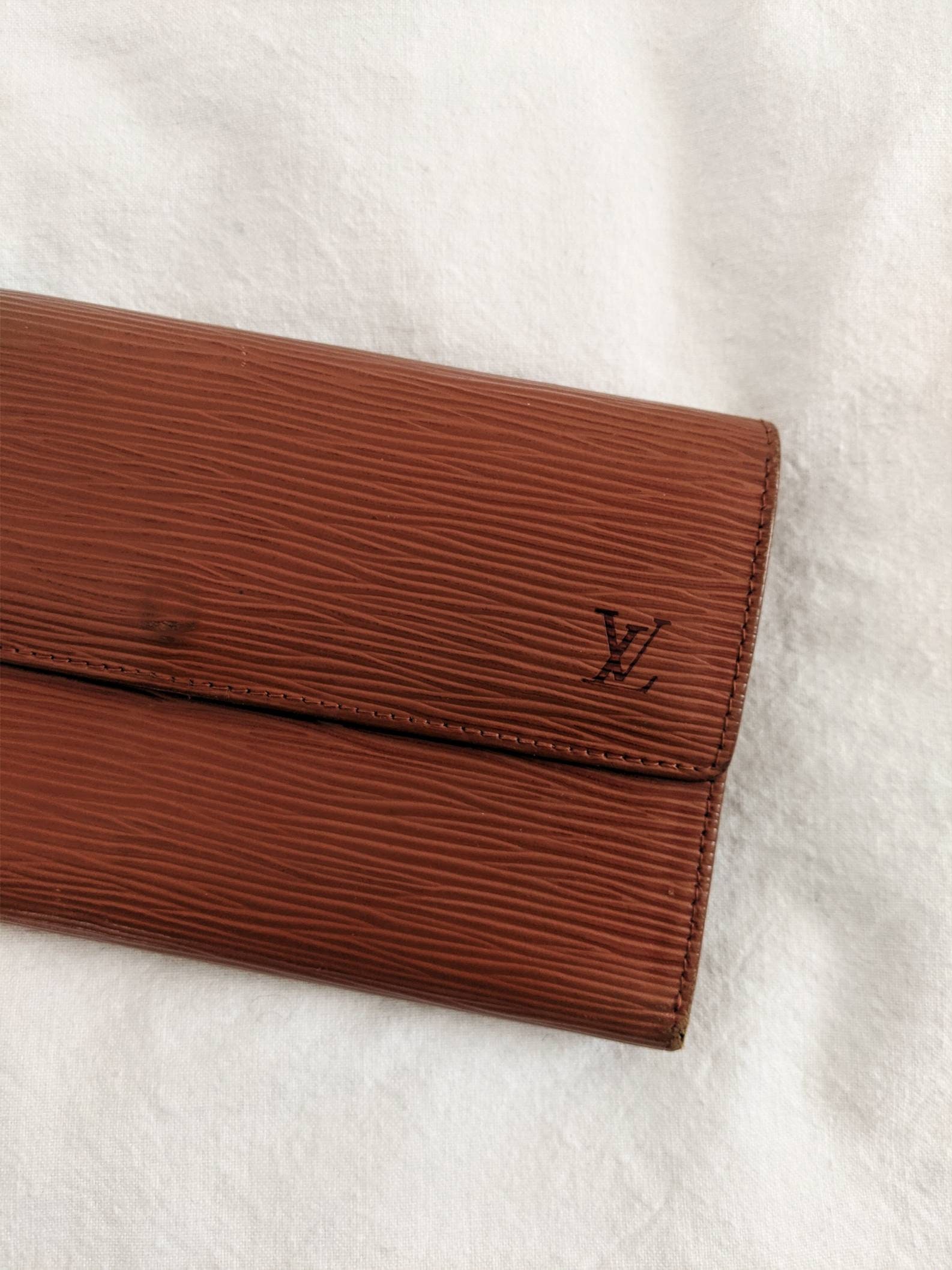 AUTHENTIC VINTAGE 1970S 1980S LOUIS VUITTON MADE IN FRANCE MENS SLIM LEATHER  MONOGRAM WALLET #4908