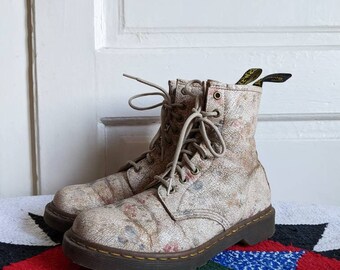 Dr Martens 1460 Boots Floral Pattern 