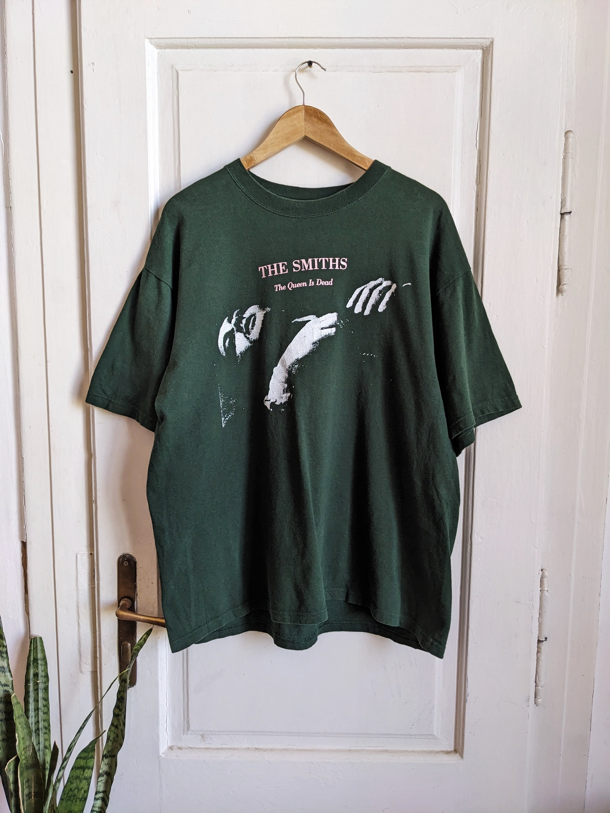 Vintage the Smiths the Queen is Dead T-shirt Merch - Etsy