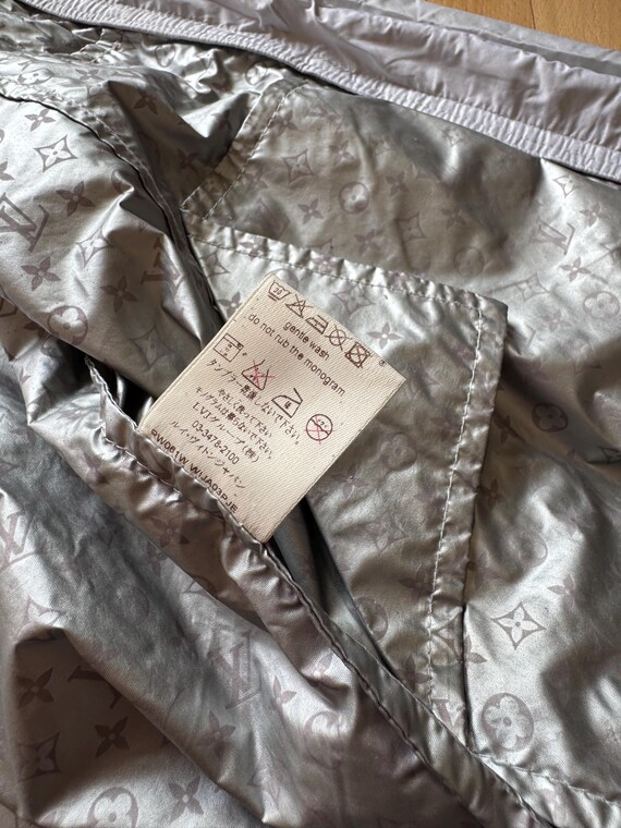 Vintage Silver Nylon Windbreaker Jacket Designer … - image 5