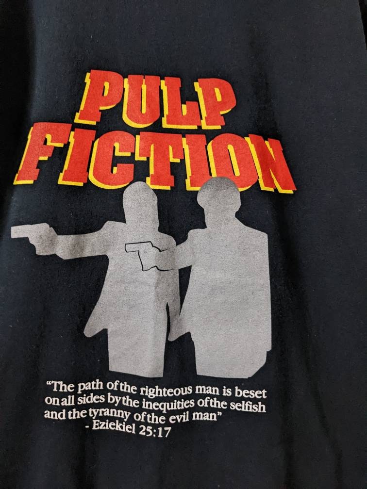 Vintage Pulp Fiction T-shirt Movie Merch Quientin Tarantino Vintage Pulp Fiction T-shirt Movie Merch Quientin Tarantino