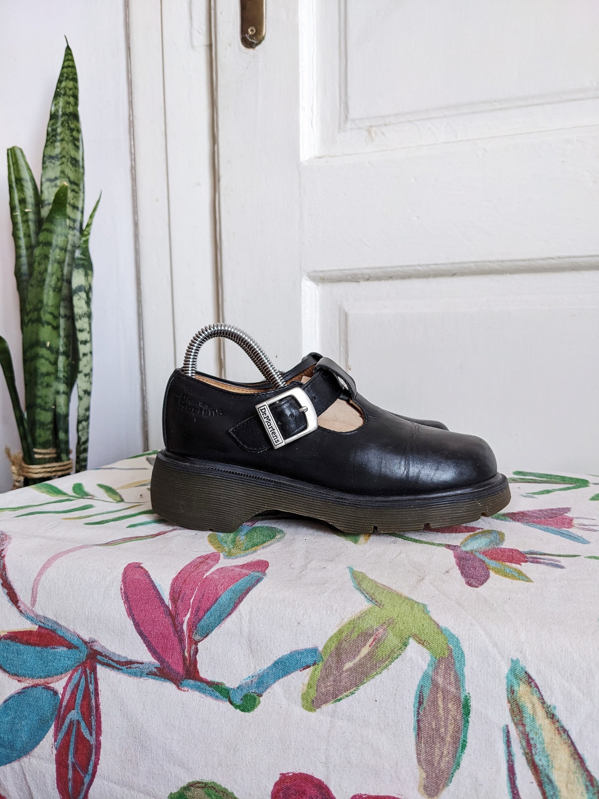 Vintage Doc Martens Mary Jane Chunky Shoes 8334 Y2k Womens Vintage Doc Martens Mary Jane Chunky Shoes 8334 Y2k Womens