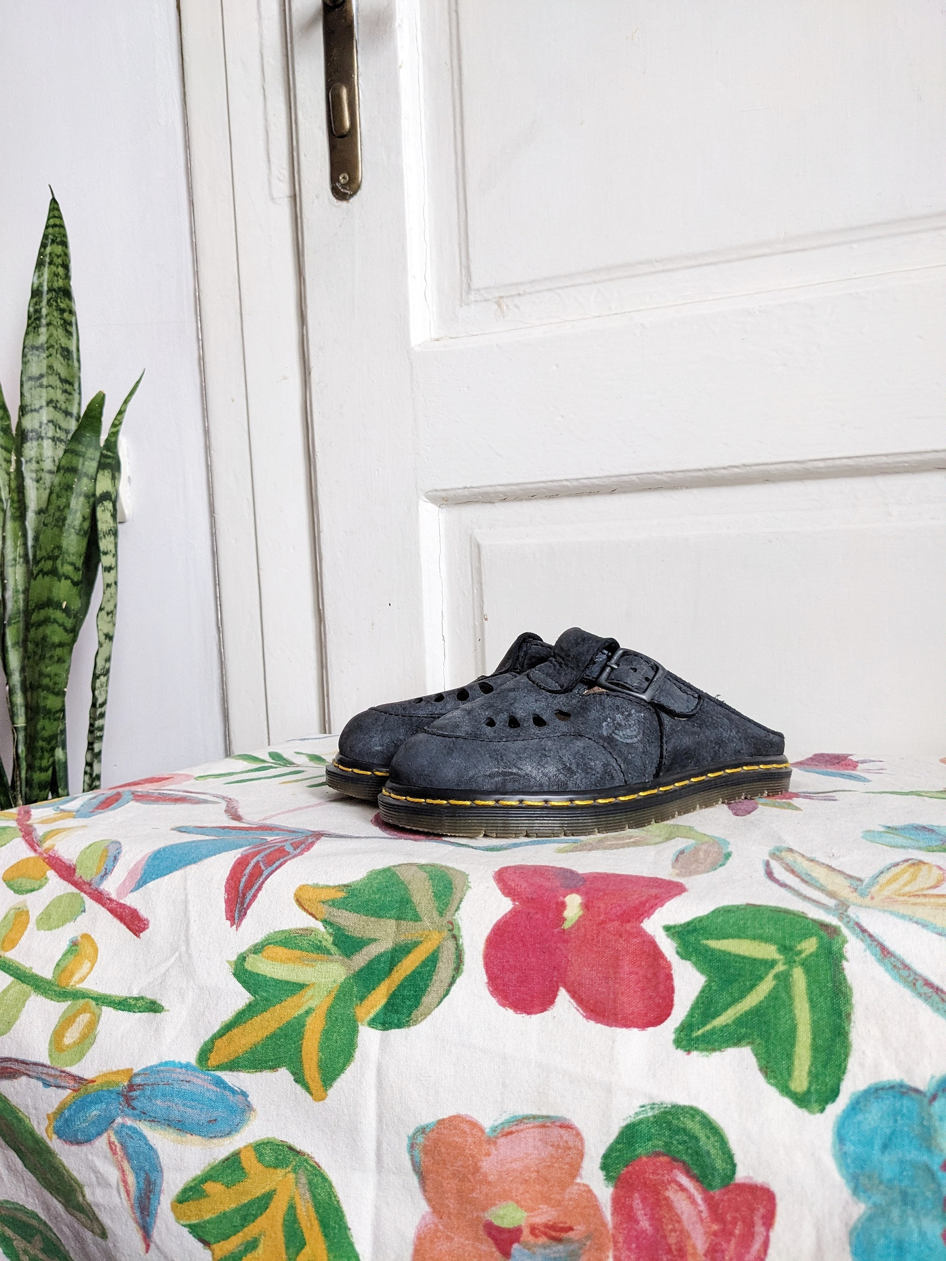 Dr Martens Leather Clogs Suede Womens Mint condition