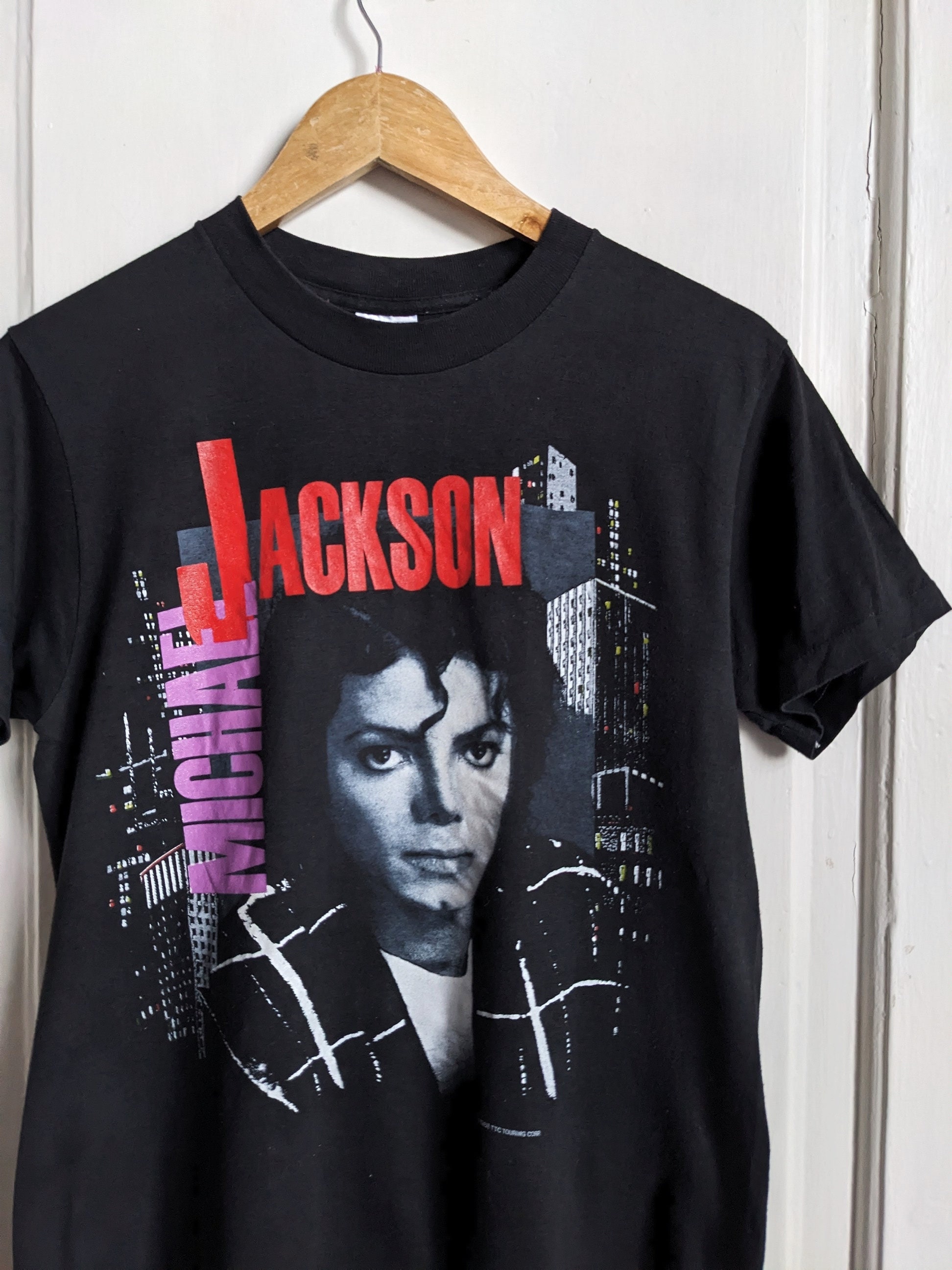 Vintage Michael Jackson 1988 Bad Tour Merch T-shirt - Etsy Vintage Michael Jackson 1988 Bad Tour Merch T-shirt - Etsy