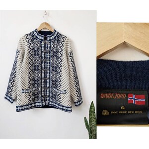 Vintage Norwegian Cardigan Windfjord Wool Knitted Ornament Nordic Dale