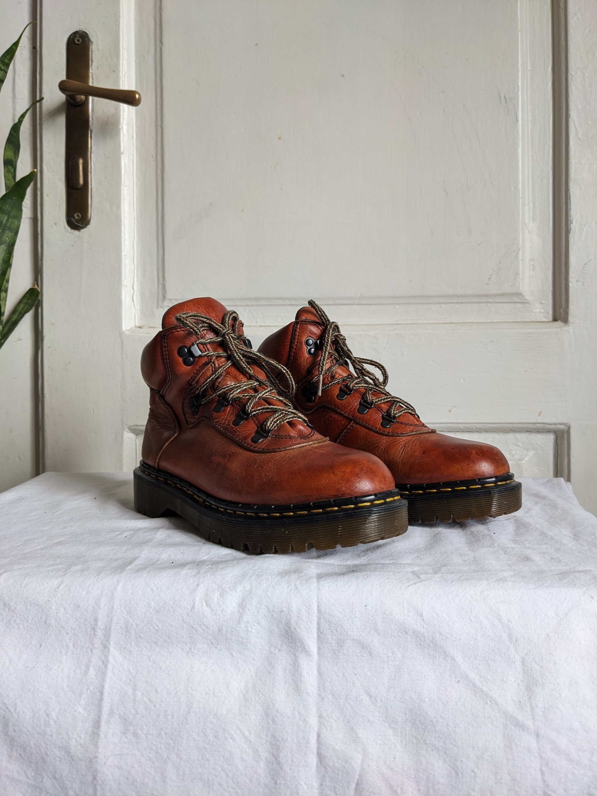 Vintage Dr Martens Chunky Boots 8280 Platform Brown Leather Vintage Dr Martens Chunky Boots 8280 Platform Brown Leather