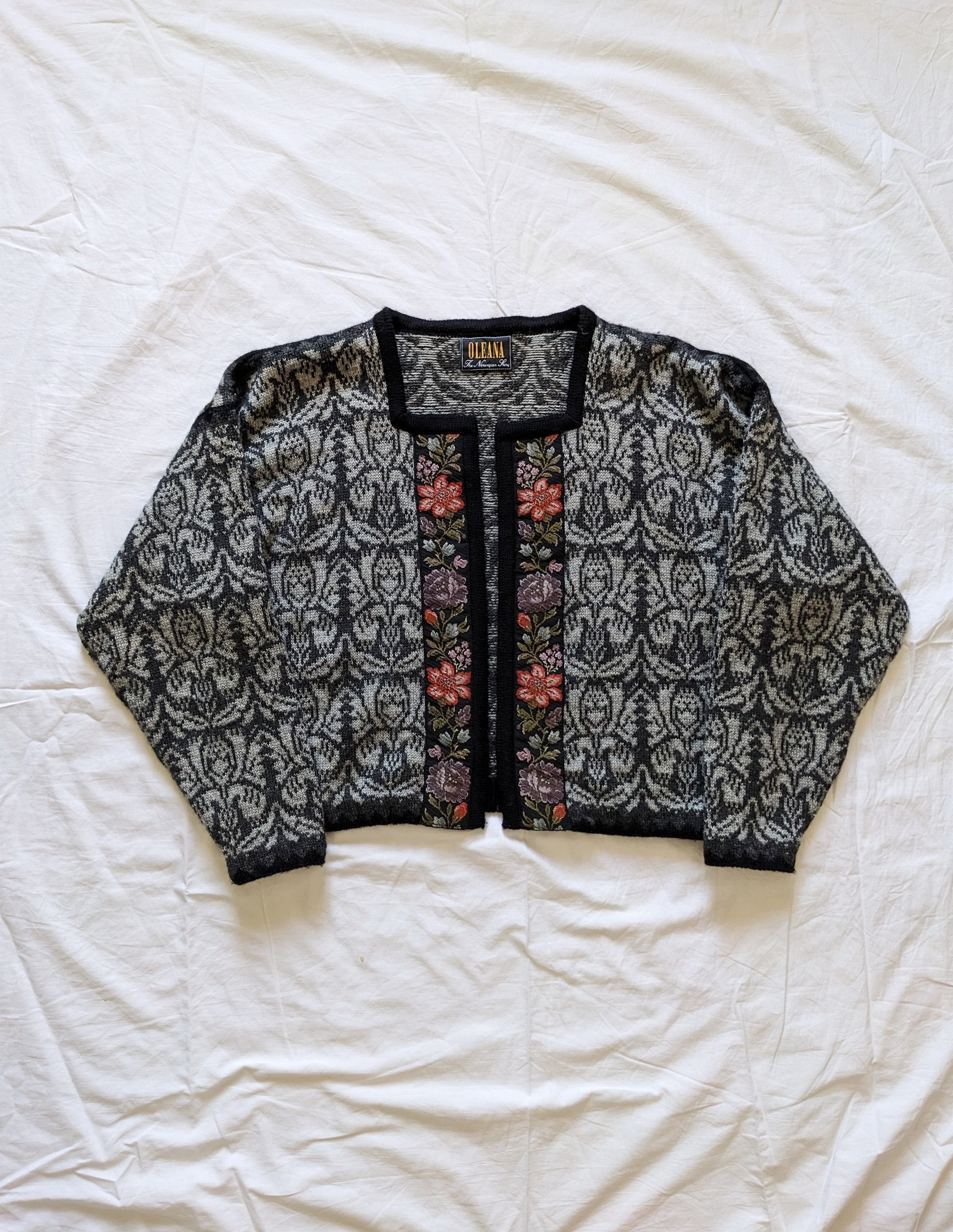 Oleana - Etsy 日本