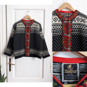 Vintage Norwegian Cardigan Nesjar Ornament Knitted Nordic Scandinavian