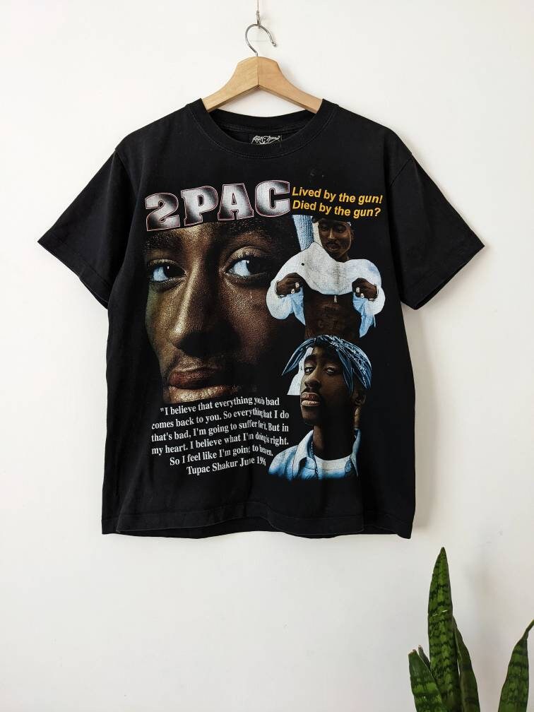vintage 2PAC newspaper shirts dz vintage 2PAC newspaper shirts dz