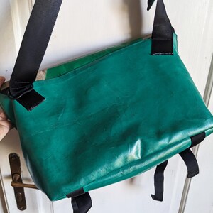 Freitag F17 Joe Messenger Bag Shoulder image 9
