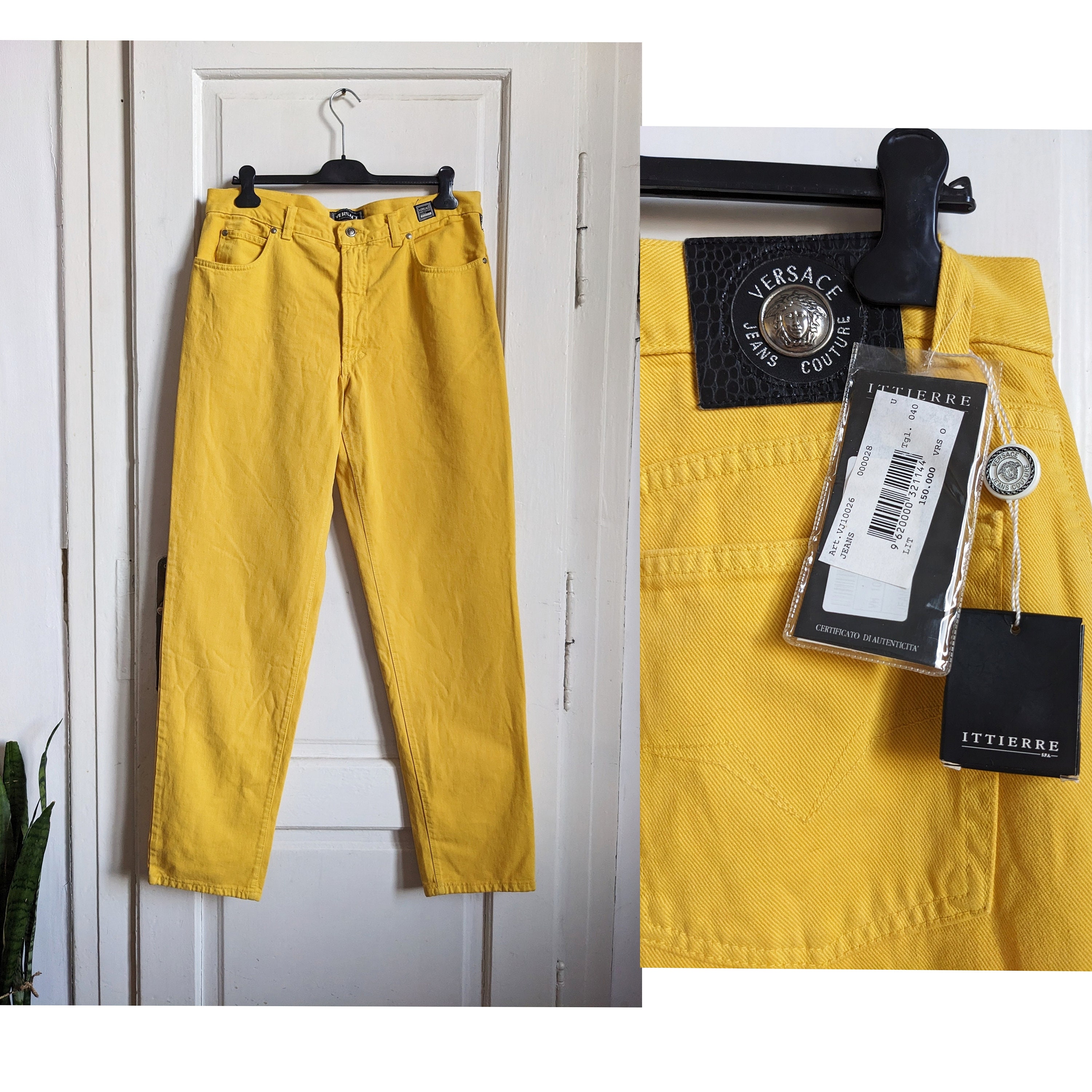 パンツ VERSACE JEANS COUTURE Woman Pants Gold 77HAA117NS515 G89 Logo Embroidered Jeans Black | VERSACE US