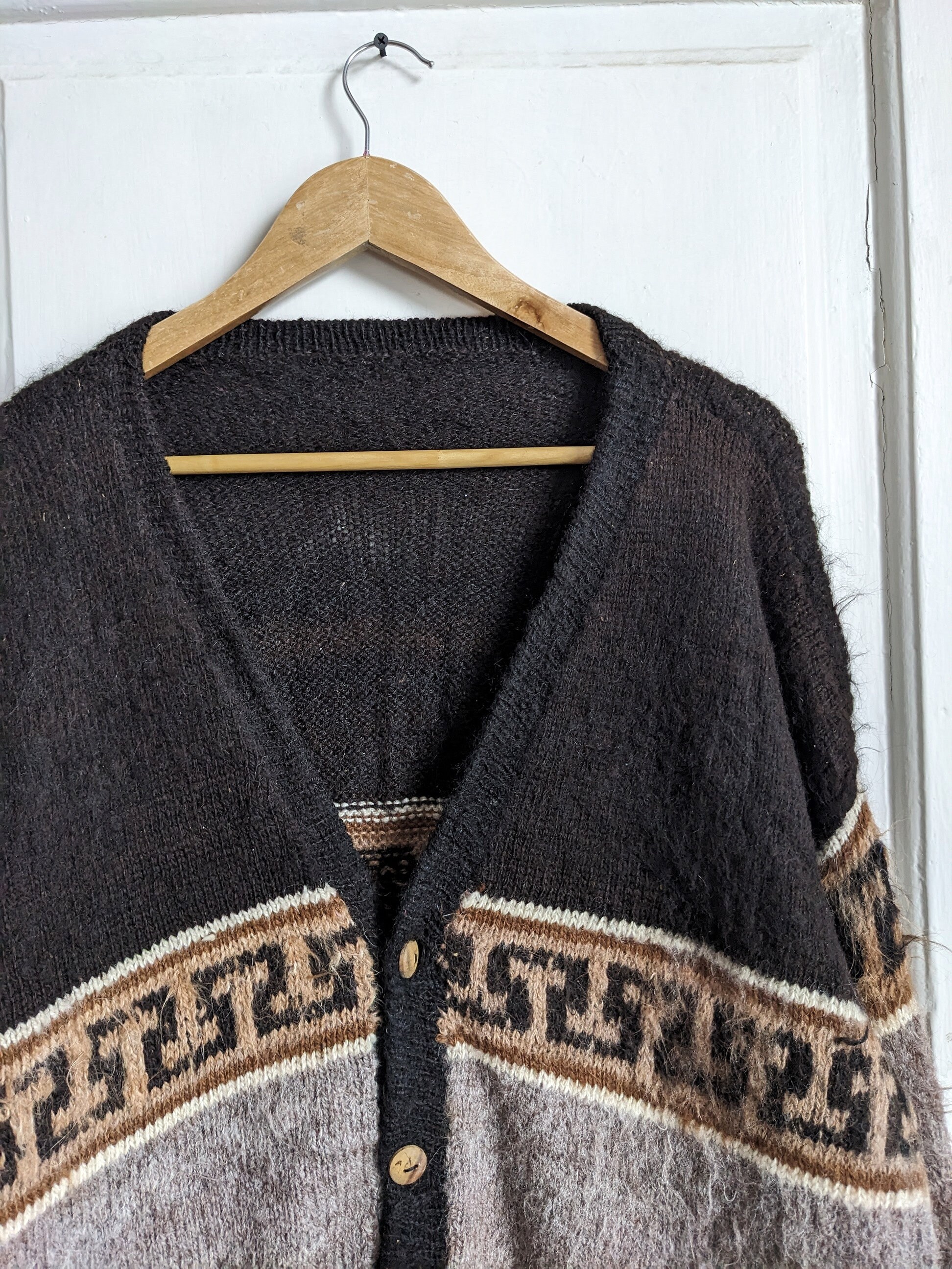 Alpaca Cardigan Sweate SZ M Black Red Embroidered by