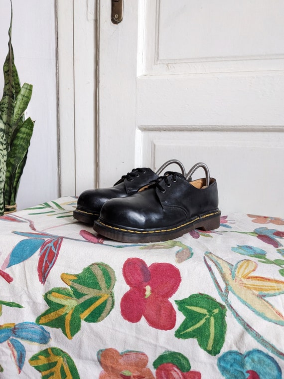 1925 dr martens