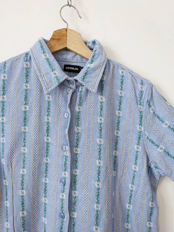 Switzerland Traditional Edelweiss Pattern Shirt Short… Gem