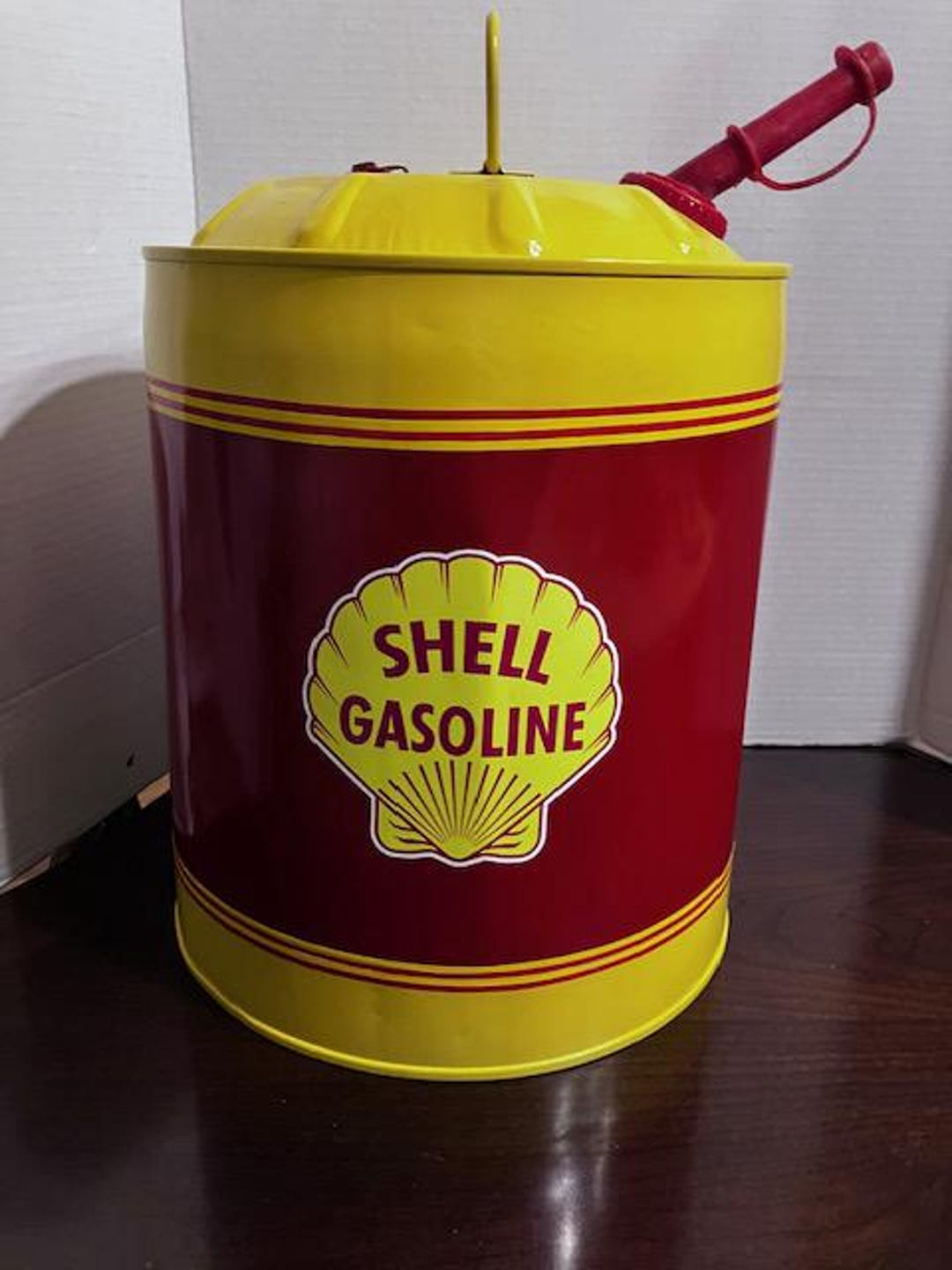 SHELL Vintage GAS Kerosene Can Station Oil Co Sign 5 Gallon Spout Motor ...