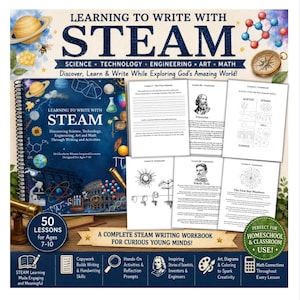 Op de afbeelding: Een spiraalgebonden educatief werkboek getiteld Learning to Write with STEAM, met een donkerblauwe kaft vol wetenschappelijke illustraties. De set bevat binnenpagina's met lessen over geschiedenis, wetenschap en schrijven voor kinderen van 7-10 jaar.