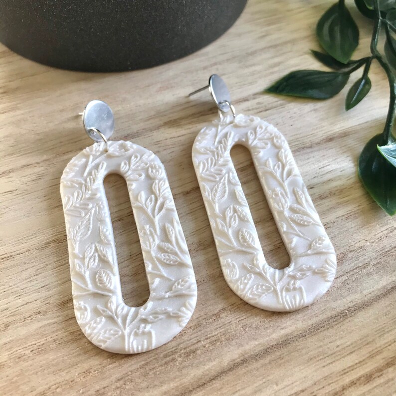 Mother of Pearl Earrings White Floral Stud Earrings Floral Pearl Clay Earrings
