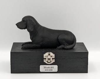 Boîte de cendres de beagle de luxe | Urne à cendres de beagle | Urne à cendres de chien | Urne pour animaux de compagnie | Plaque nominative gravée personnalisée.