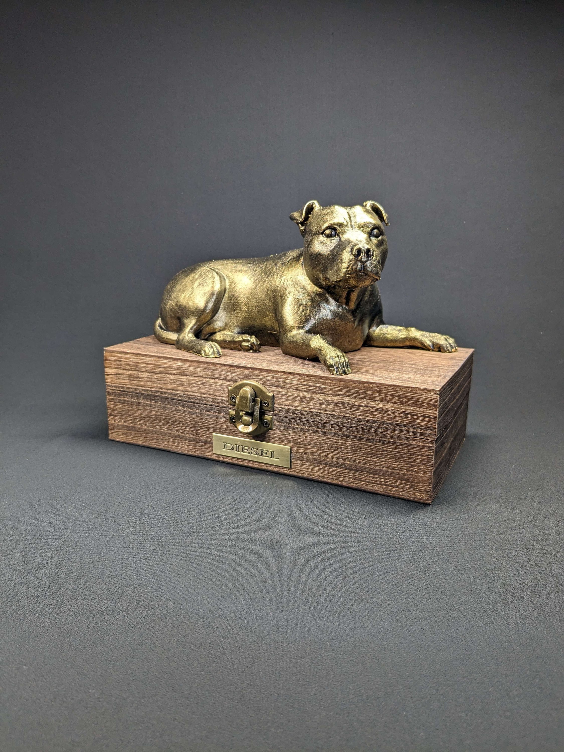 Pitbull urn clearance