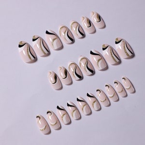 24 pcs Chic Glitter Swirl Presse Sur Ongles Presse sur les ongles courts Presse à ongles Faux ongles Presse amandes sur les ongles Presse sur les ongles courts amande image 3