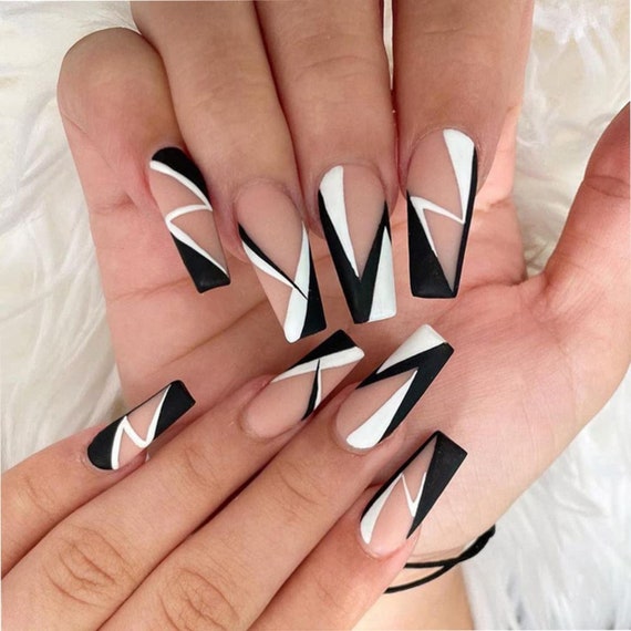 Nails Medium Length Black Abstract Line Fake Nails with Nail Glue Glossy Acrylic  False Nails Artificial Fake Nails with Design DIY Manicure Tips for Women  24PCS 