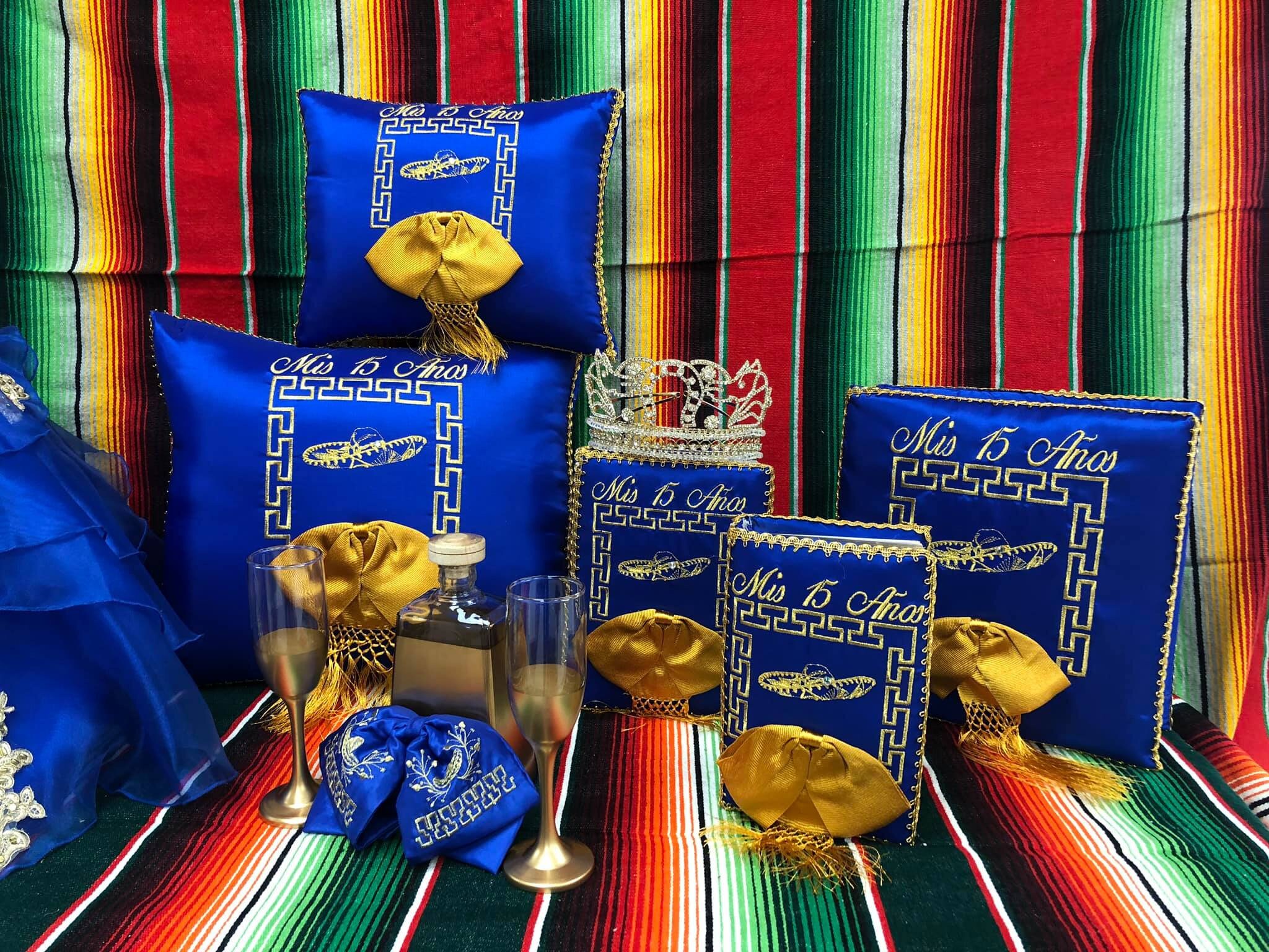 Set De Cojines Para Quinceanera/custom Made Pillow Set/ Set De Etsy