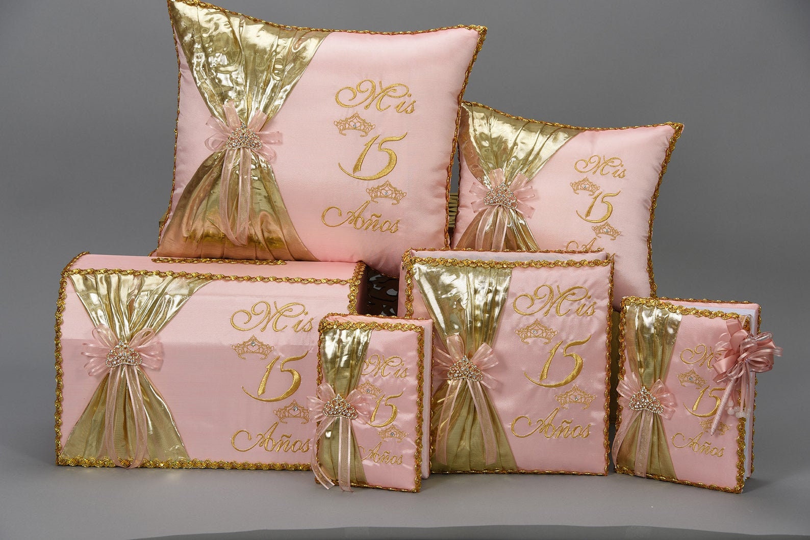 Set De Cojines Para Quinceanera/custom Made Pillow Set/ Set De