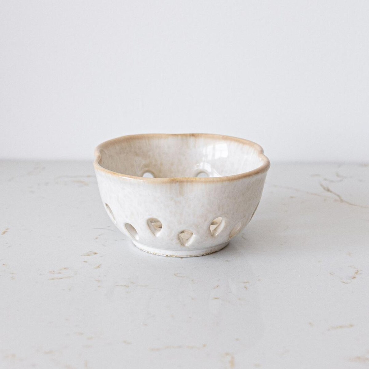 Ceramic Berry Bowl - Etsy