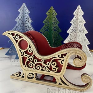 Miniature sleigh for home decor, stained, gold or red and gold, Christmas centerpiece, mantel, gift presentation afbeelding 1