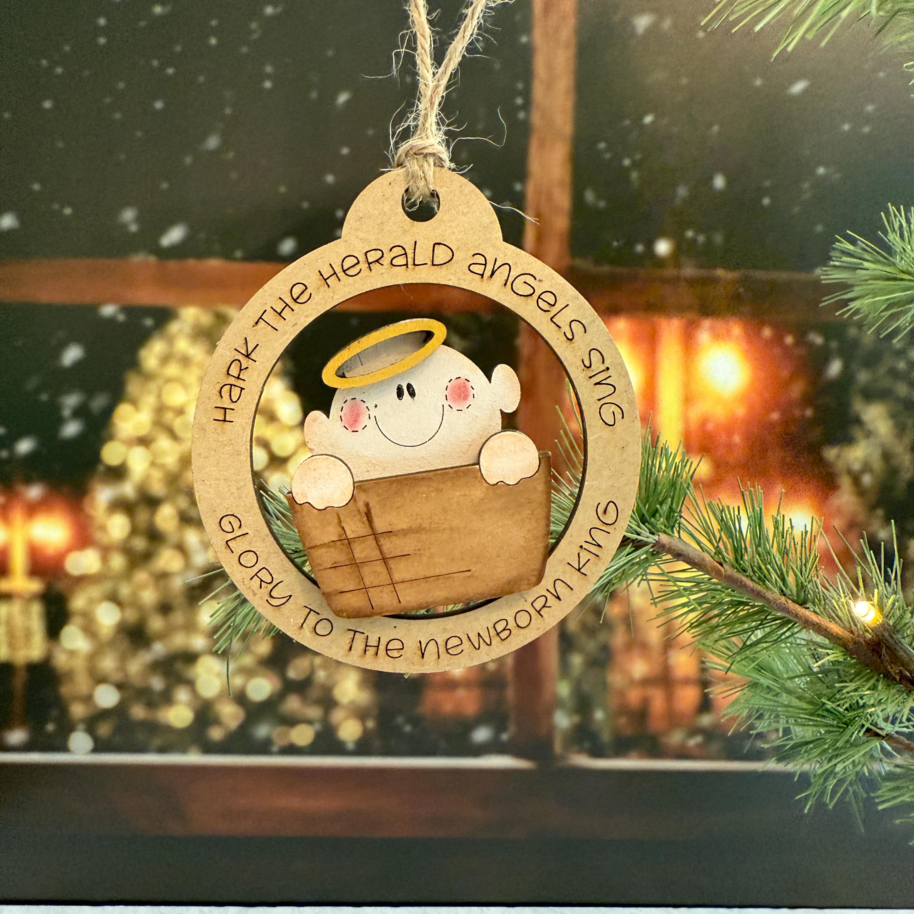 ペイントされたクリスマスオーナメント | ハーク・ザ・ヘラルド