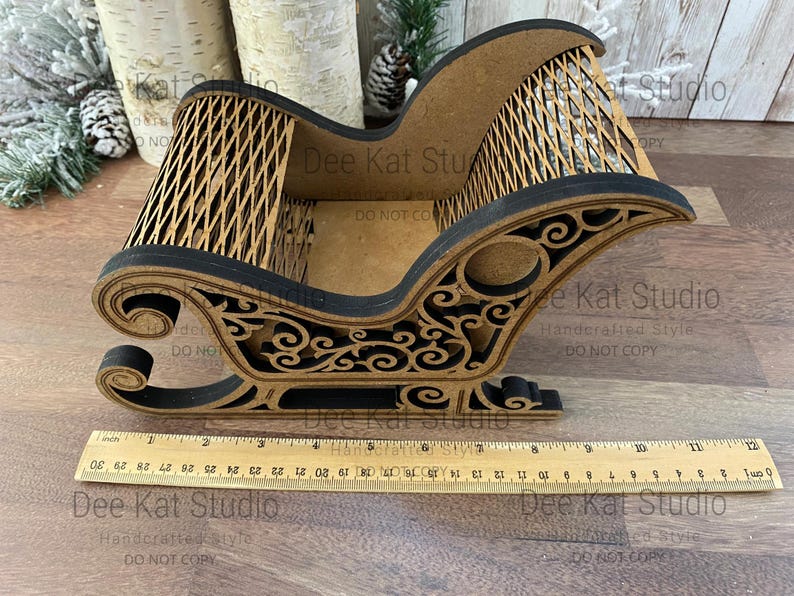 Miniature sleigh for home decor, stained, gold or red and gold, Christmas centerpiece, mantel, gift presentation afbeelding 5