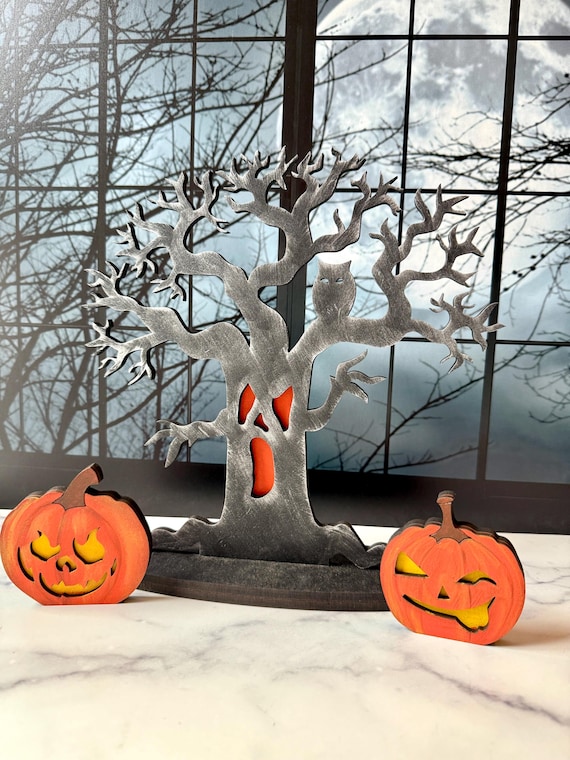 フクロウのいる不気味な木 – ハロウィンの棚飾り - Etsy 日本