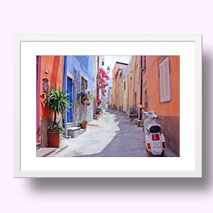 Vespa Scooter - Vintage Digital Downloadable Art Print Download - Photo in Rome, Italy , Scooter vintage Digital Print, Instant Download,