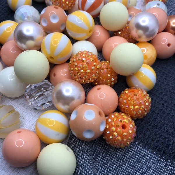 Coral Peach Bubblegum Beads 20mm, Chunky Beads, Bubble Gum Beads, Coral and Yellow Beads, Peach Beads, Peach Bubblegum Beads